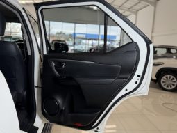 
										Toyota Fortuner 2.4 Gd-6 Rb At full									