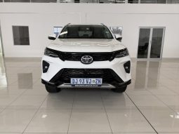 Toyota Fortuner 2.4 Gd-6 Rb At