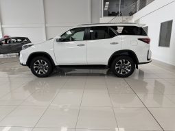 
										Toyota Fortuner 2.4 Gd-6 Rb At full									