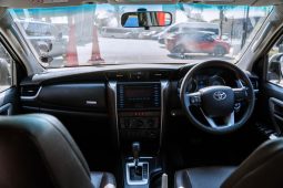 
										Toyota Fortuner 2.4GD-6 4×4 Auto full									