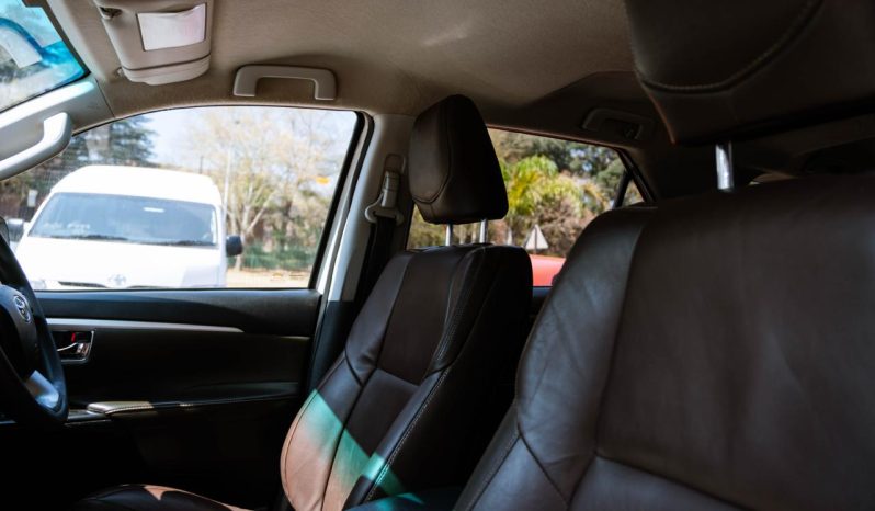 
								Toyota Fortuner 2.4GD-6 4×4 Auto full									