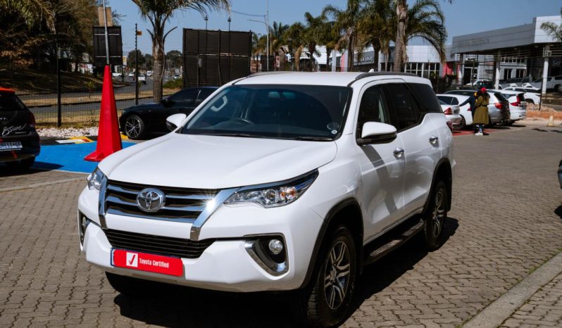 
								Toyota Fortuner 2.4GD-6 4×4 Auto full									