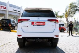 
										Toyota Fortuner 2.4GD-6 4×4 Auto full									