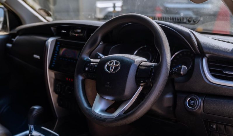 
								Toyota Fortuner 2.4GD-6 4×4 Auto full									