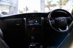 
										Toyota Fortuner 2.4GD-6 Auto full									