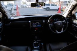 
										Toyota Fortuner 2.4GD-6 Auto full									