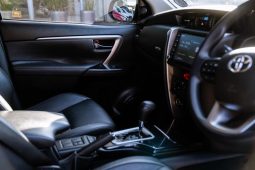 
										Toyota Fortuner 2.4GD-6 Auto full									