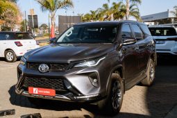
										Toyota Fortuner 2.4GD-6 Auto full									