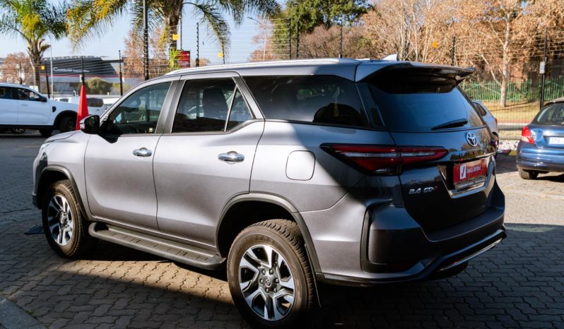 
								Toyota Fortuner 2.4GD-6 Auto full									