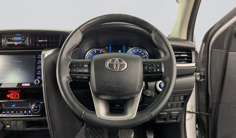 
								Toyota Fortuner 2.8 Gd-6 Raised Body At full									