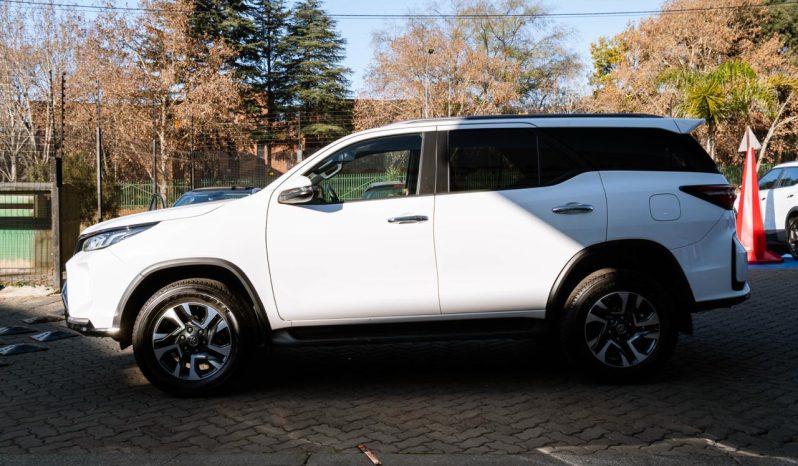 
								Toyota Fortuner 2.8GD-6 full									