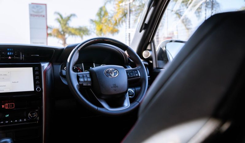 
								Toyota Fortuner 2.8GD-6 full									