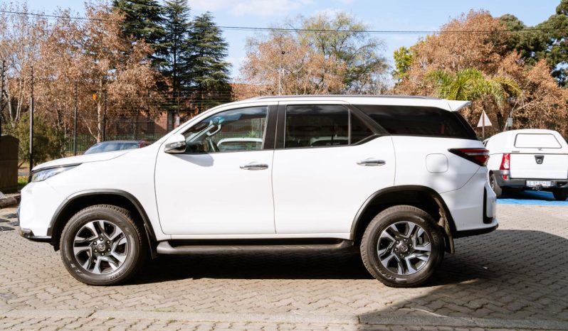 
								Toyota Fortuner 2.8GD-6 4×4 full									