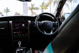 
										Toyota Fortuner 2.8GD-6 4×4 full									