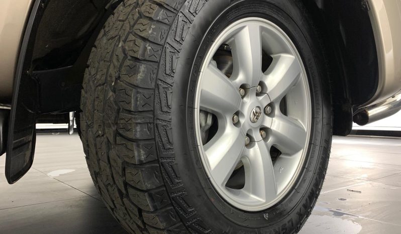 
								Toyota Fortuner 3.0 D-4D R/body F/L full									
