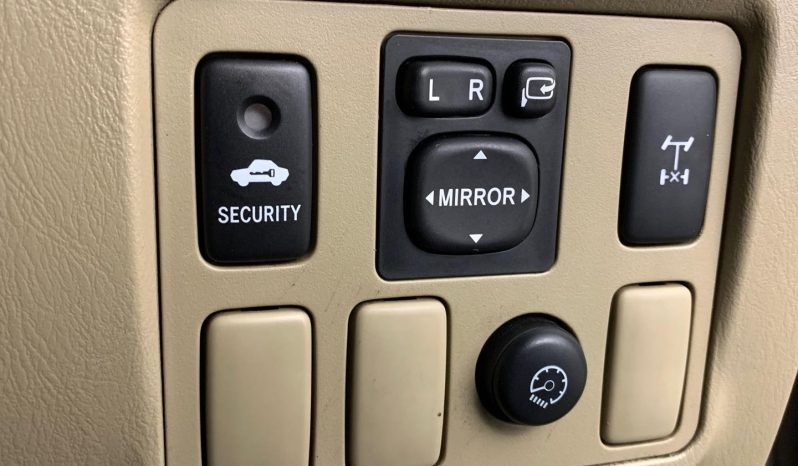 
								Toyota Fortuner 3.0 D-4D R/body F/L full									
