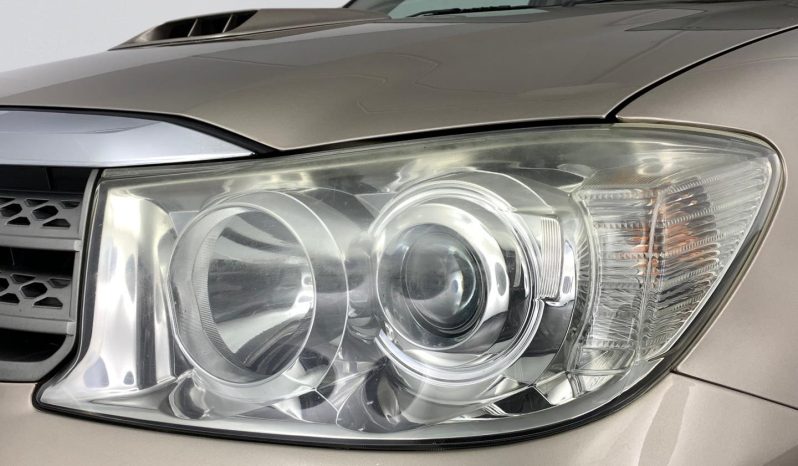 
								Toyota Fortuner 3.0 D-4D R/body F/L full									