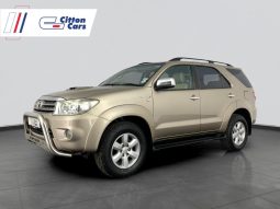 
										Toyota Fortuner 3.0 D-4D R/body F/L full									