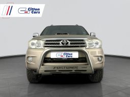 
										Toyota Fortuner 3.0 D-4D R/body F/L full									