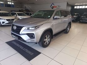 Toyota Fortuner FORTUNER 2.4GD-6 R/B A/T