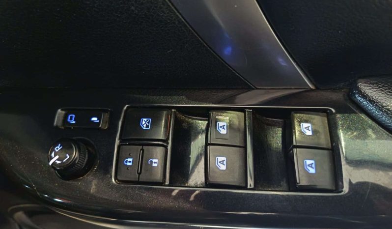 
								Toyota Fortuner FORTUNER 2.4GD-6 R/B A/T full									