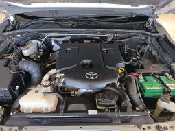 
										Toyota Fortuner FORTUNER 2.4GD-6 R/B A/T full									