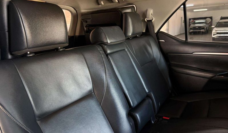
								Toyota Fortuner FORTUNER 2.8GD-6 4X4 A/T full									