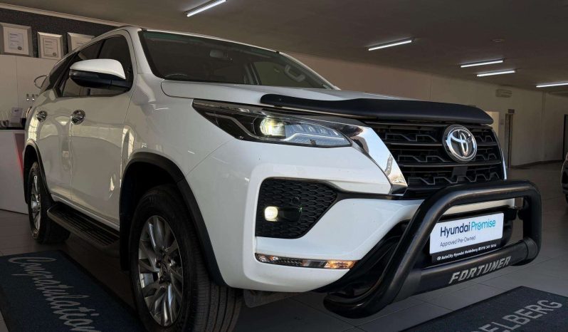 
								Toyota Fortuner FORTUNER 2.8GD-6 4X4 A/T full									