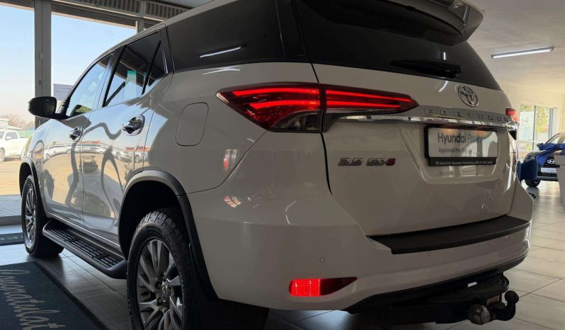 
								Toyota Fortuner FORTUNER 2.8GD-6 4X4 A/T full									