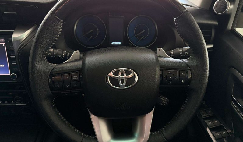 
								Toyota Fortuner FORTUNER 2.8GD-6 4X4 A/T full									