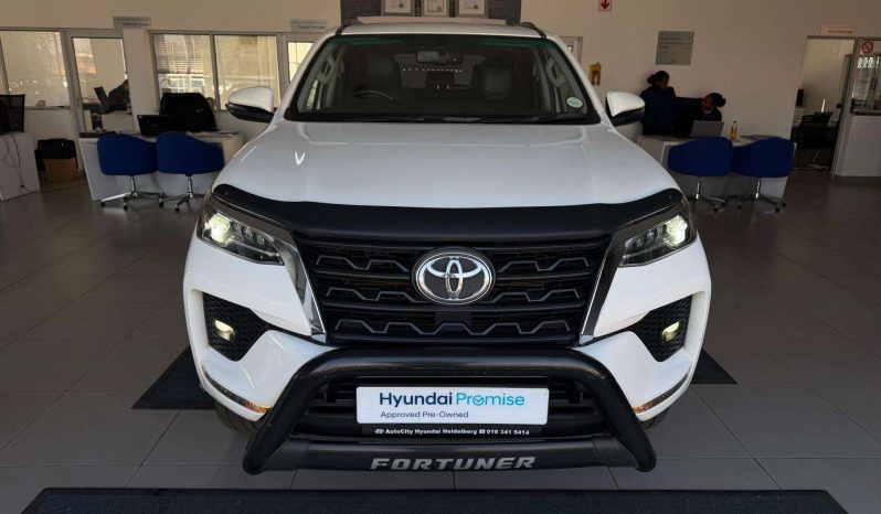 
								Toyota Fortuner FORTUNER 2.8GD-6 4X4 A/T full									