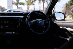 
										Toyota Hilux 2.8GD-6 Double Cab Legend Auto full									