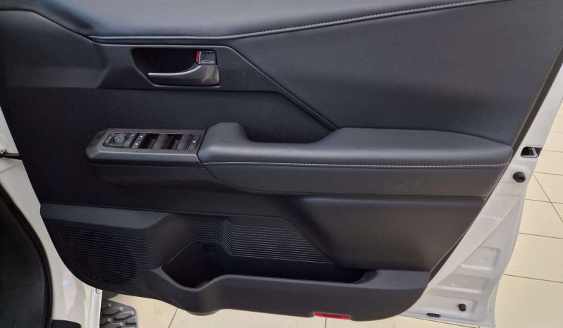 
								Toyota HILUX 2016 ON HILUX 2.8 GD-6 RB LEGEND A/T P/U D/C (MHEV) full									