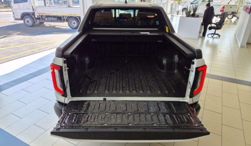 
								Toyota HILUX 2016 ON HILUX 2.8 GD-6 RB LEGEND A/T P/U D/C (MHEV) full									