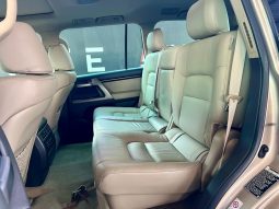 
										Toyota Land Cruiser 200 4.5 D-4D Vx At full									