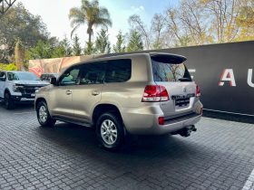 Toyota Land Cruiser 200 4.5 D-4D Vx At