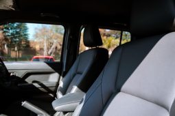 
										Toyota Land Cruiser FJ 2.7 4×4 VX full									