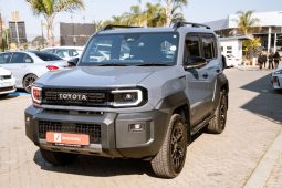 
										Toyota Land Cruiser FJ 2.7 4×4 VX full									