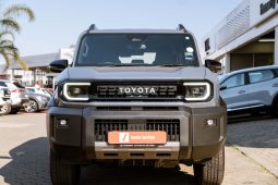 
										Toyota Land Cruiser FJ 2.7 4×4 VX full									