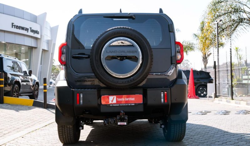 
								Toyota Land Cruiser FJ 2.7 4×4 VX full									