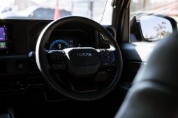 
										Toyota Land Cruiser FJ 2.7 4×4 VX full									