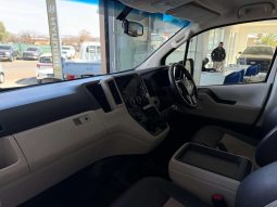 
										Toyota QUANTUM/HIACE QUANTUM 2.8 GL 11 SEAT full									