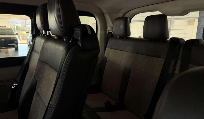 
								Toyota QUANTUM/HIACE QUANTUM 2.8 GL 11 SEAT full									