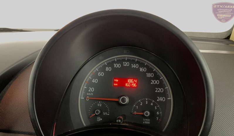 
								Volkswagen Beetle 2.0 Cabriolet full									