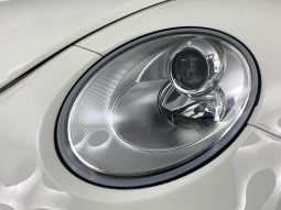 
										Volkswagen Beetle 2.0 Cabriolet full									
