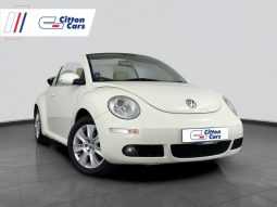 
										Volkswagen Beetle 2.0 Cabriolet full									