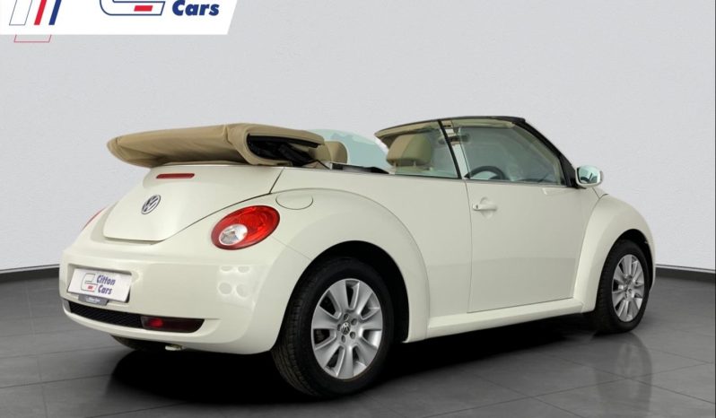 
								Volkswagen Beetle 2.0 Cabriolet full									