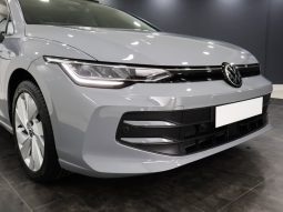 
										Volkswagen Golf 8 1.4 Tsi Life Plus full									