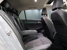 
										Volkswagen Golf 8 1.4 Tsi Life Plus full									