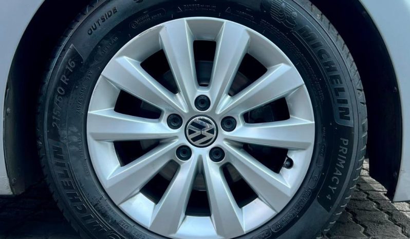 
								Volkswagen New Beetle 1.2 Tsi Design full									